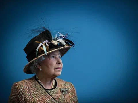 Nữ hoàng Anh qua đời
